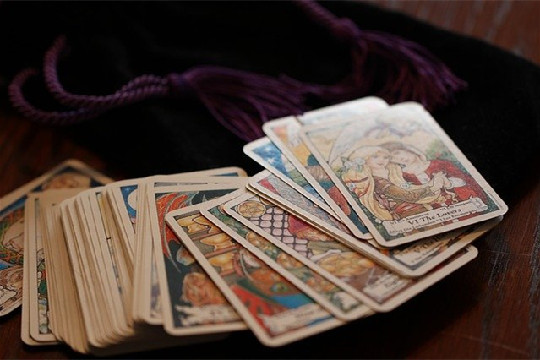 tarot-991041_640.jpg